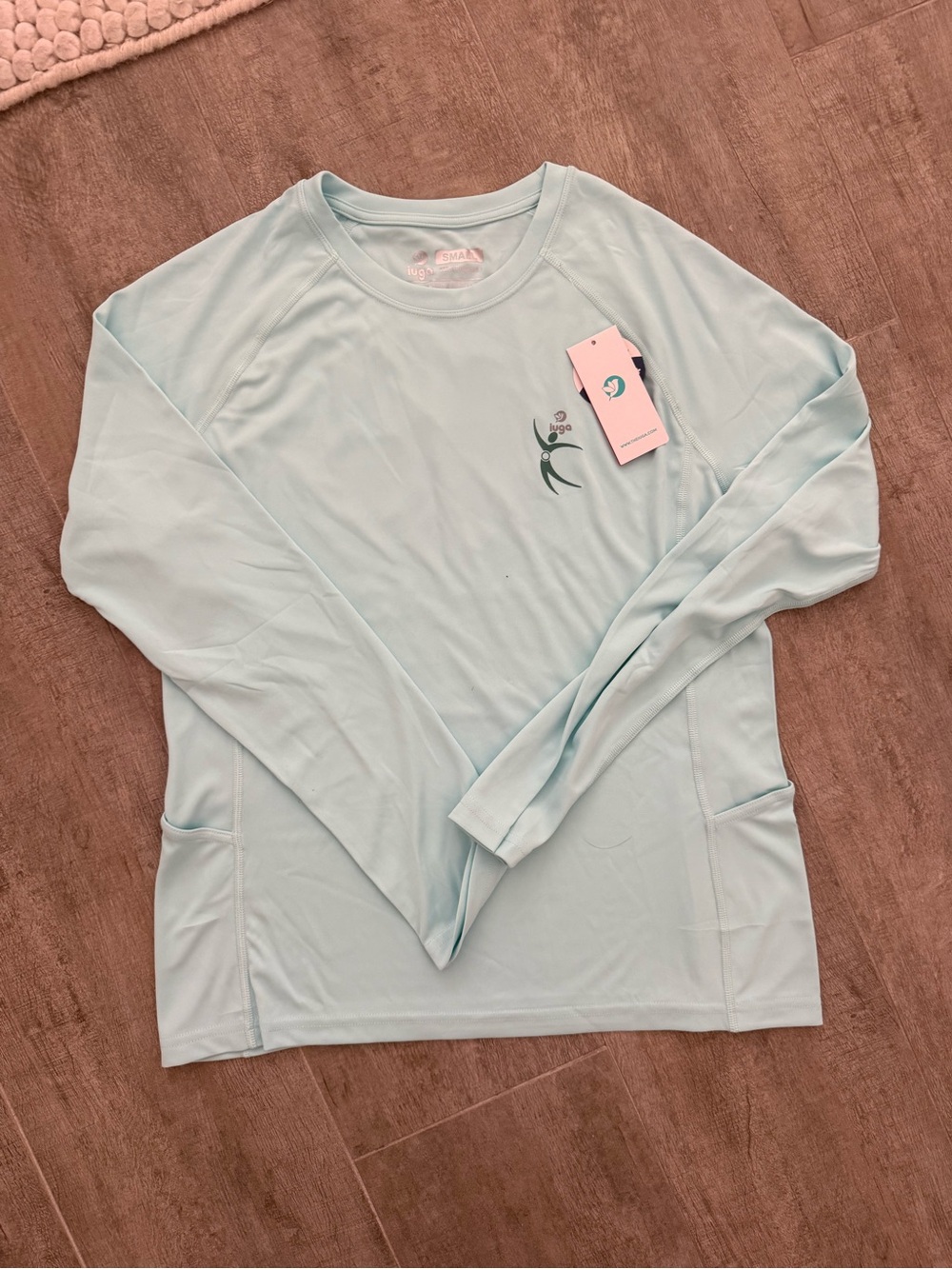 Women's Light Blue Long-Sleeve Performance Tee